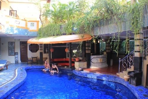 Sri Ratu Hotel Легиан Екстериор снимка